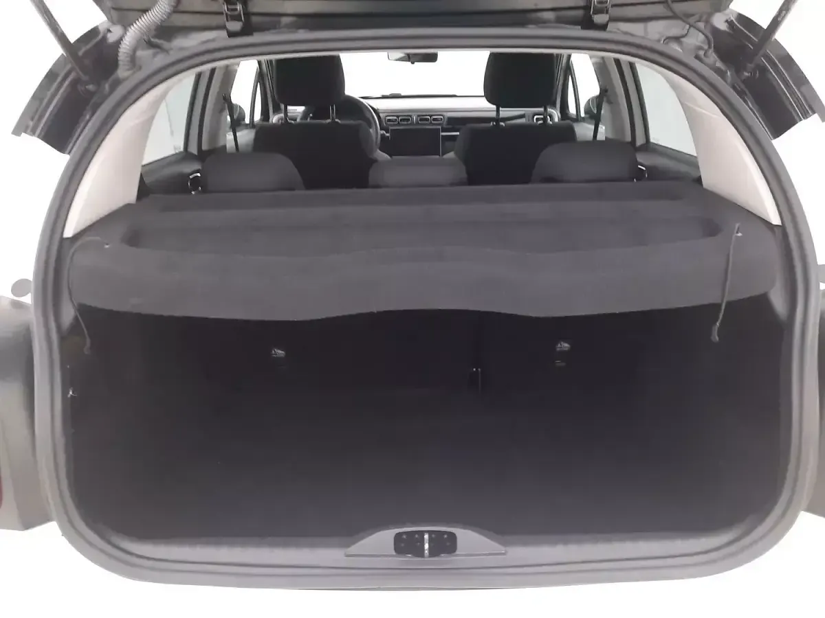 Usata Citroën C3 Shine 83 CV (61 kW) 2023 Biancobianco Utilitaria