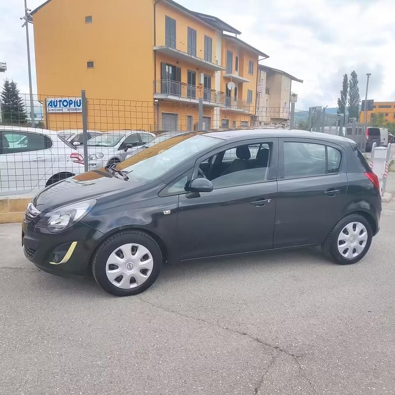 Usata Opel Corsa 85 CV (62 kW) 2014 Nero Utilitaria
