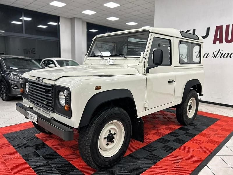 Usata Land Rover Defender 122 CV (89 kW) 2000 Beige Station wagon