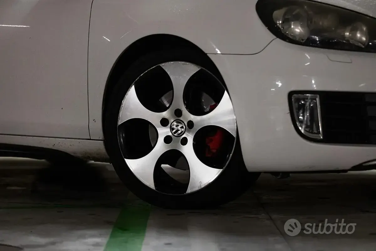 Usata VW Golf VI GTI 211 CV (155 kW) 2009 Bianco Utilitaria