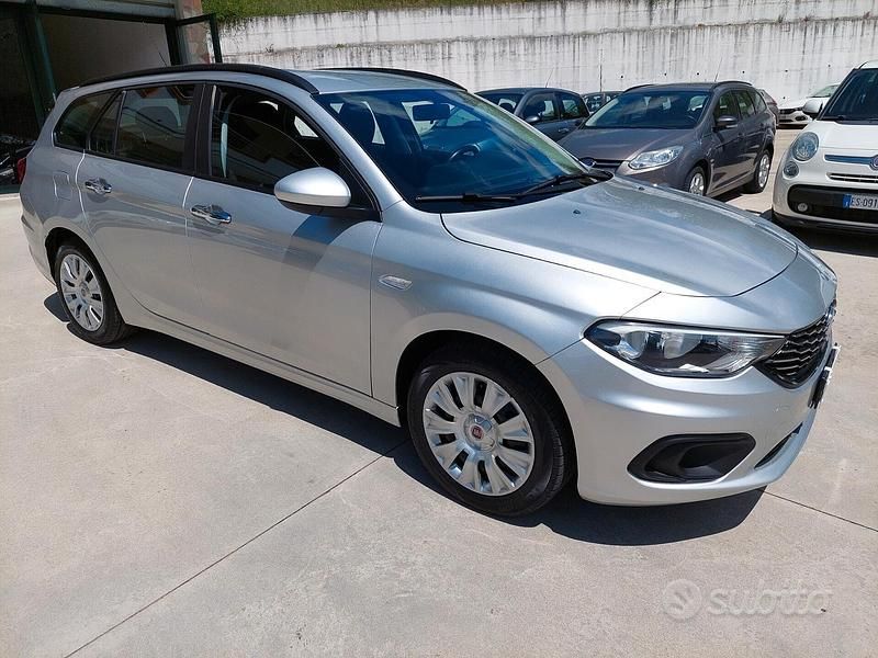 Occasion Fiat Tipo Business 120 ch (88 kW) 2017 Gris Break