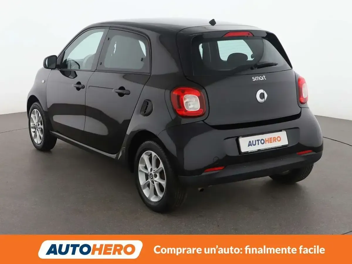 Usata Smart ForFour 71 CV (52 kW) 2016 Nero Utilitaria