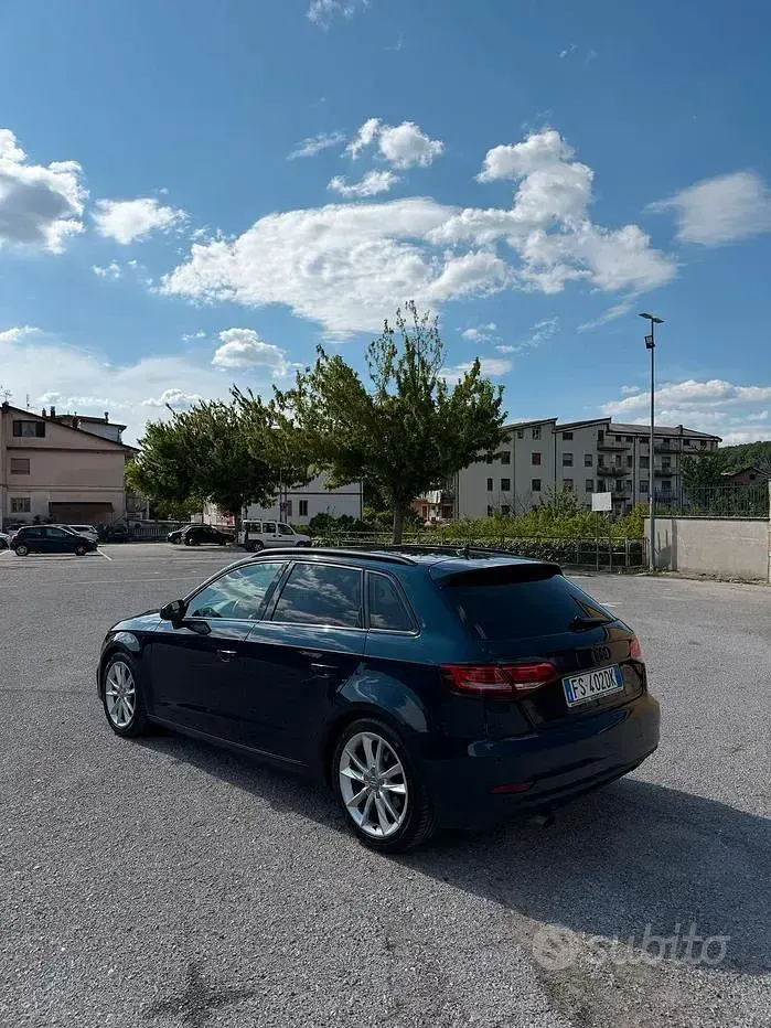 Usata Audi A3 116 CV (85 kW) 2018 Bluazzurro Berlina
