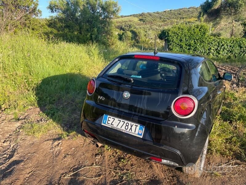 Usata Alfa Romeo MiTo 70 CV (51 kW) 2015 Nero Utilitaria