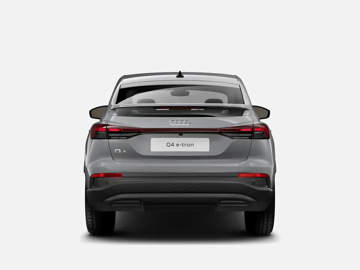 Nuova Audi e-tron Business 210 kW (286 CV) 2025 Grigio selce SUV