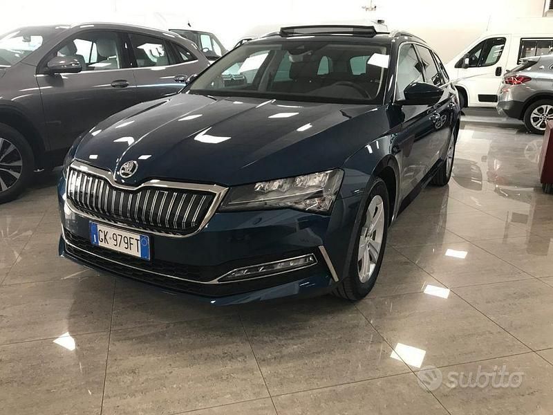 Usata Skoda Superb Executive 218 CV (160 kW) 2022 Blu Station wagon