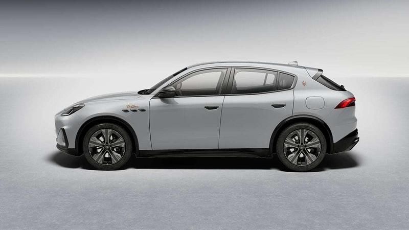 Nuova Maserati Grecale Folgore 136 kW (185 CV) 2025 Bianco SUV