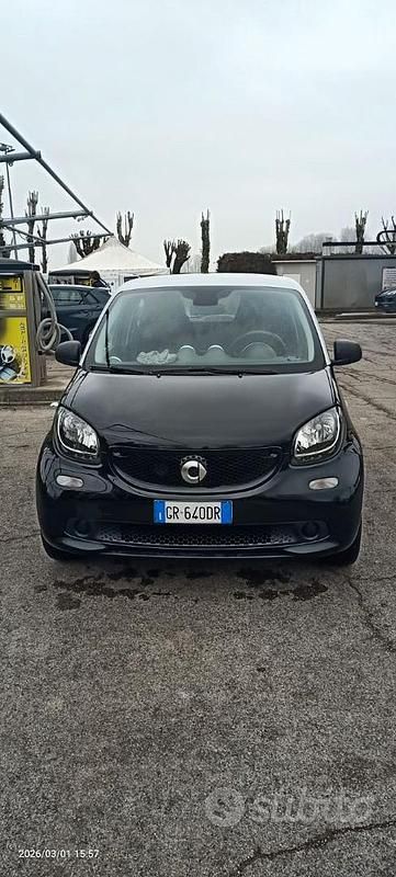 Usata Smart ForFour 2018 Nero Utilitaria