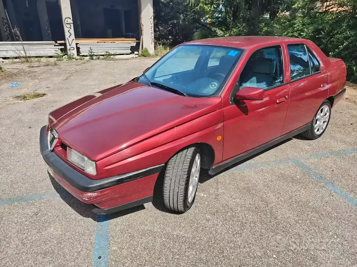 Usata Alfa Romeo 155 140 CV (102 kW) 1997 Rosso Berlina