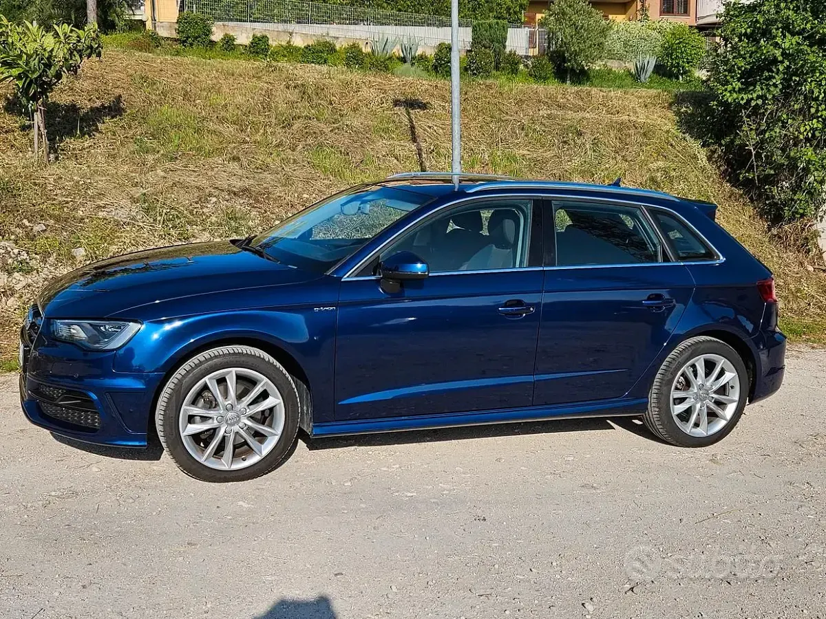 Usata Audi A3 Ambition 110 CV (80 kW) 2015 Bluazzurro Berlina