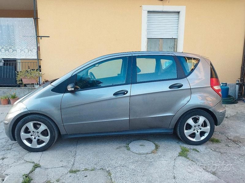 Usata Mercedes A180 109 CV (80 kW) 2008 Berlina