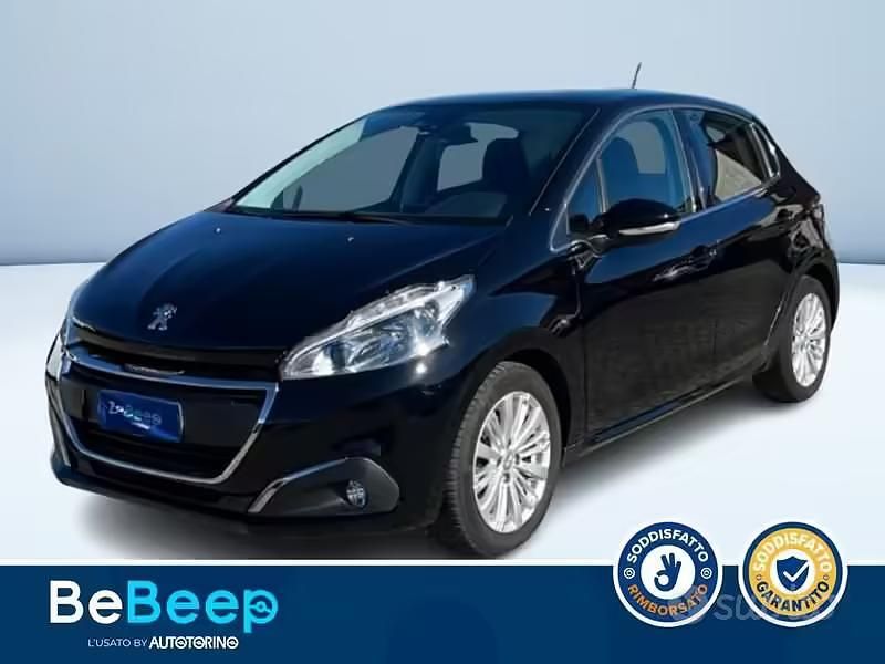Usata Peugeot 208 Allure 83 CV (61 kW) 2019 Nero pastello Utilitaria