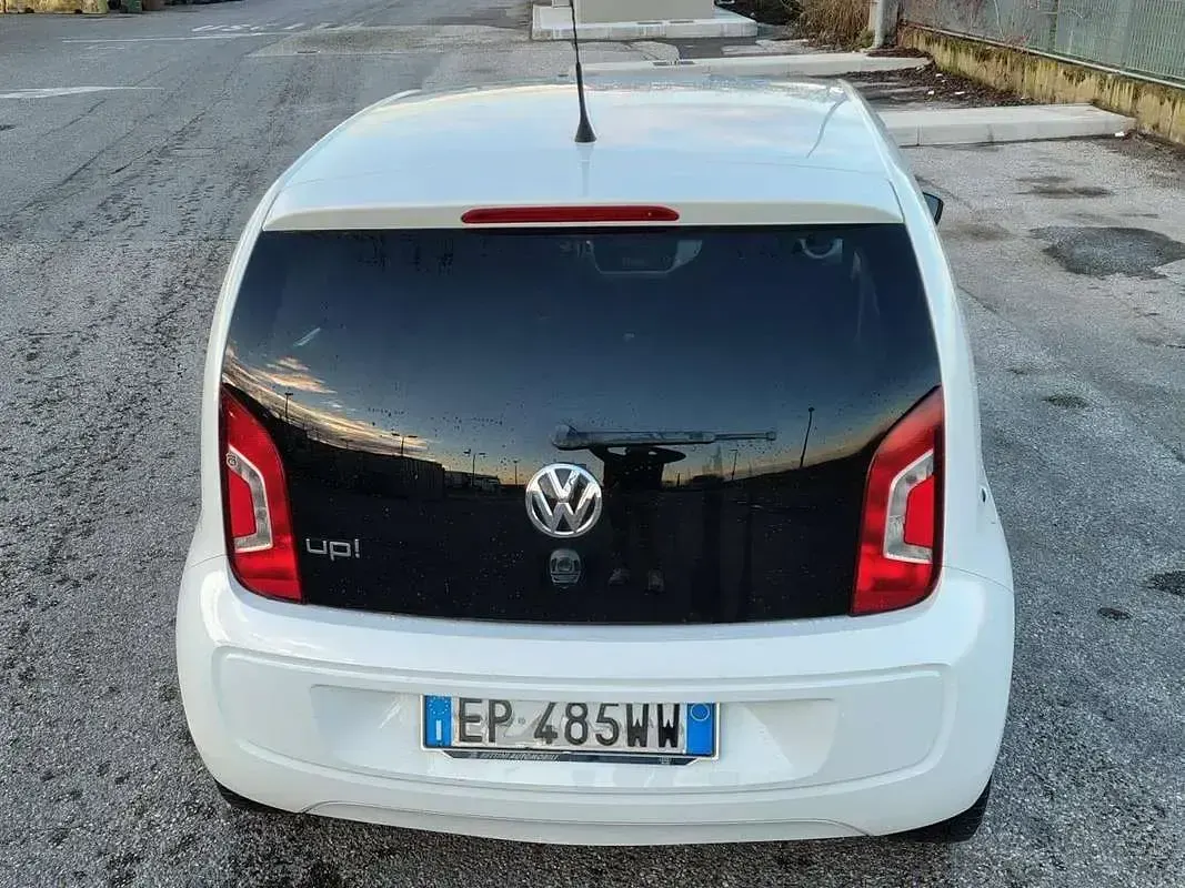 Usata VW up! Highline 75 CV (55 kW) 2013 Bianco Utilitaria