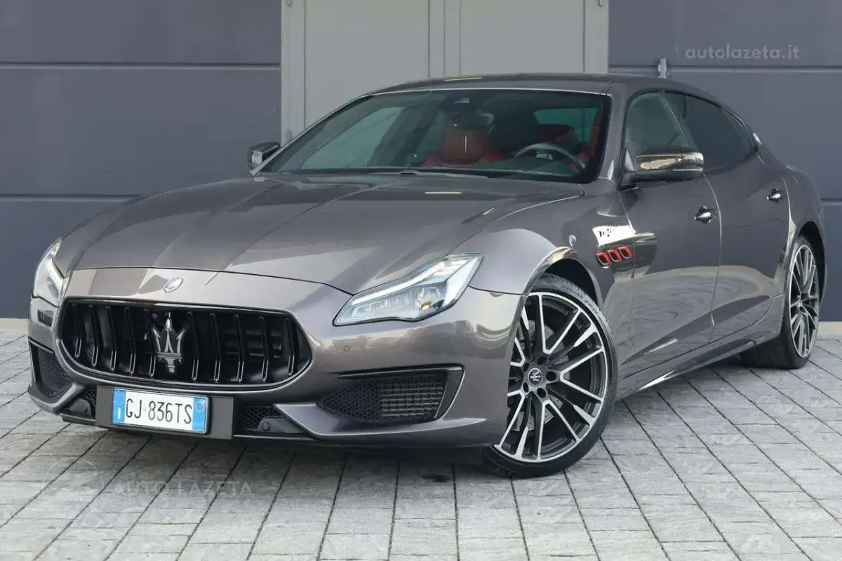 Usata Maserati Quattroporte 581 CV (427 kW) 2022 Grigio Berlina