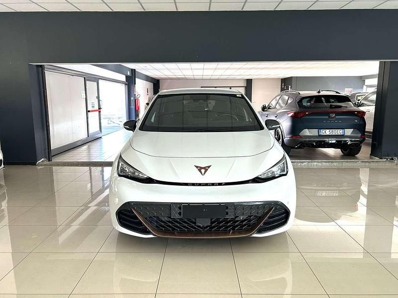 Usata Cupra Born 69 kW (95 CV) 2022 Bianco Utilitaria