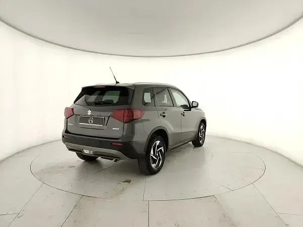 Usata Suzuki Vitara 110 CV (80 kW) 2025 Grigio scuro SUV