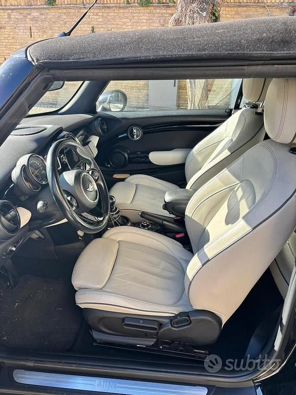 Usata Mini Cooper Cabriolet 2017 Nero Cabrio