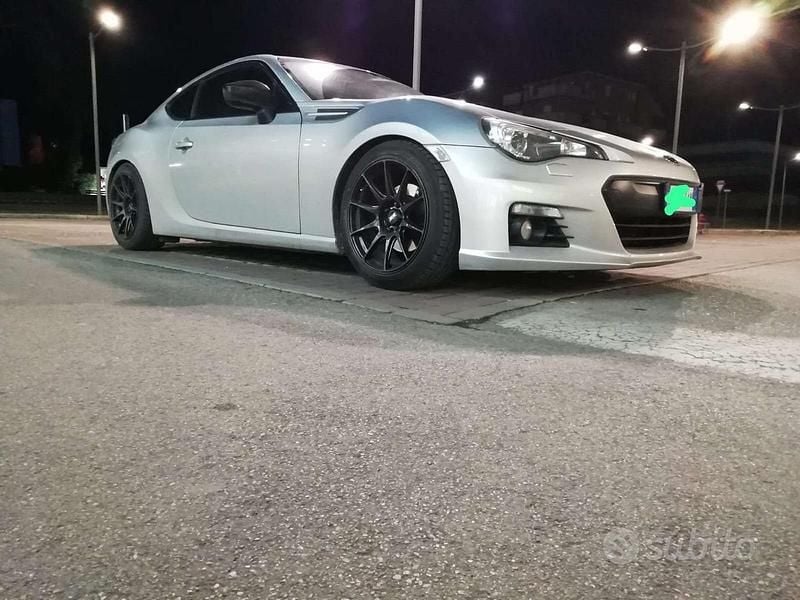 Usata Subaru BRZ 200 CV (147 kW) 2014 Argento Coupé