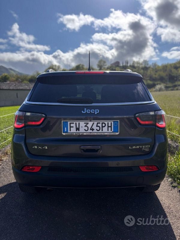 Usata Jeep Compass Limited 140 CV (102 kW) 2019 Grigio SUV