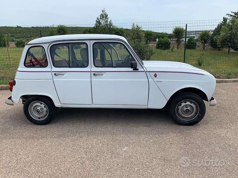 Usata Renault R4 33 CV (24 kW) 1991 Bianco Utilitaria