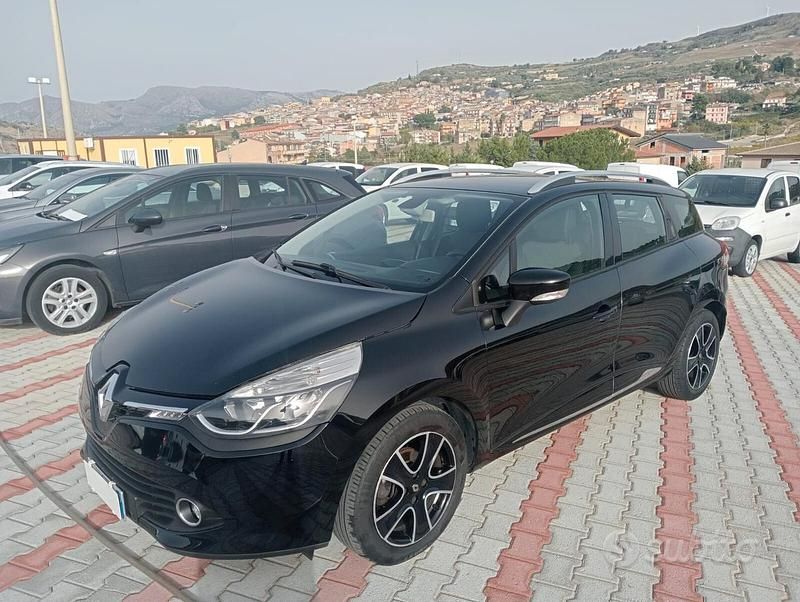 Usata Renault Clio GrandTour 90 CV (66 kW) 2013 Nero Station wagon
