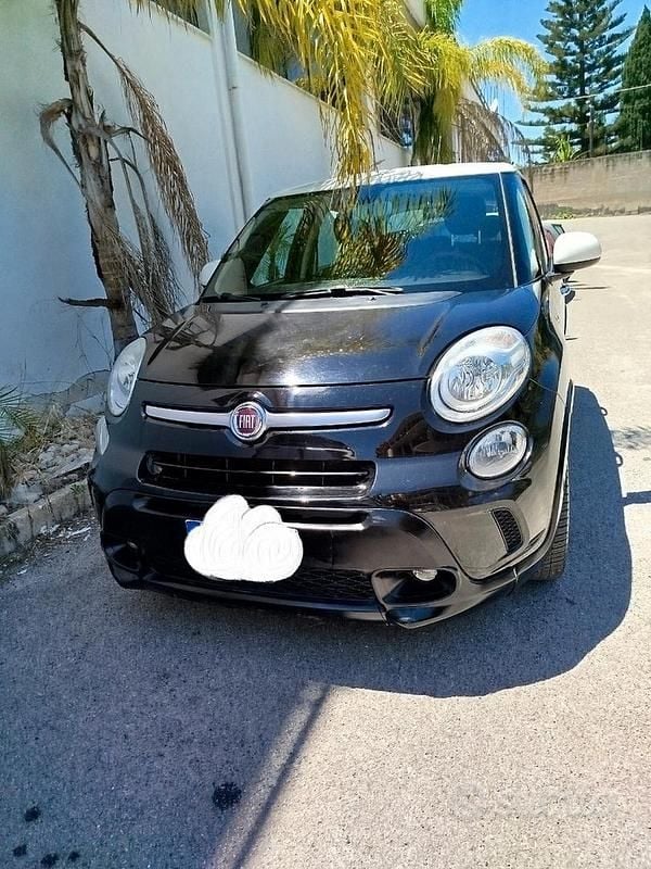 Nero Usata 2015 Fiat 500L Monovolume | 8000 € (Buon prezzo) - Immagine 1/4