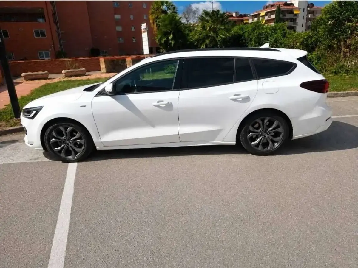Usata Ford Focus Active 120 CV (88 kW) 2022 Other Station wagon