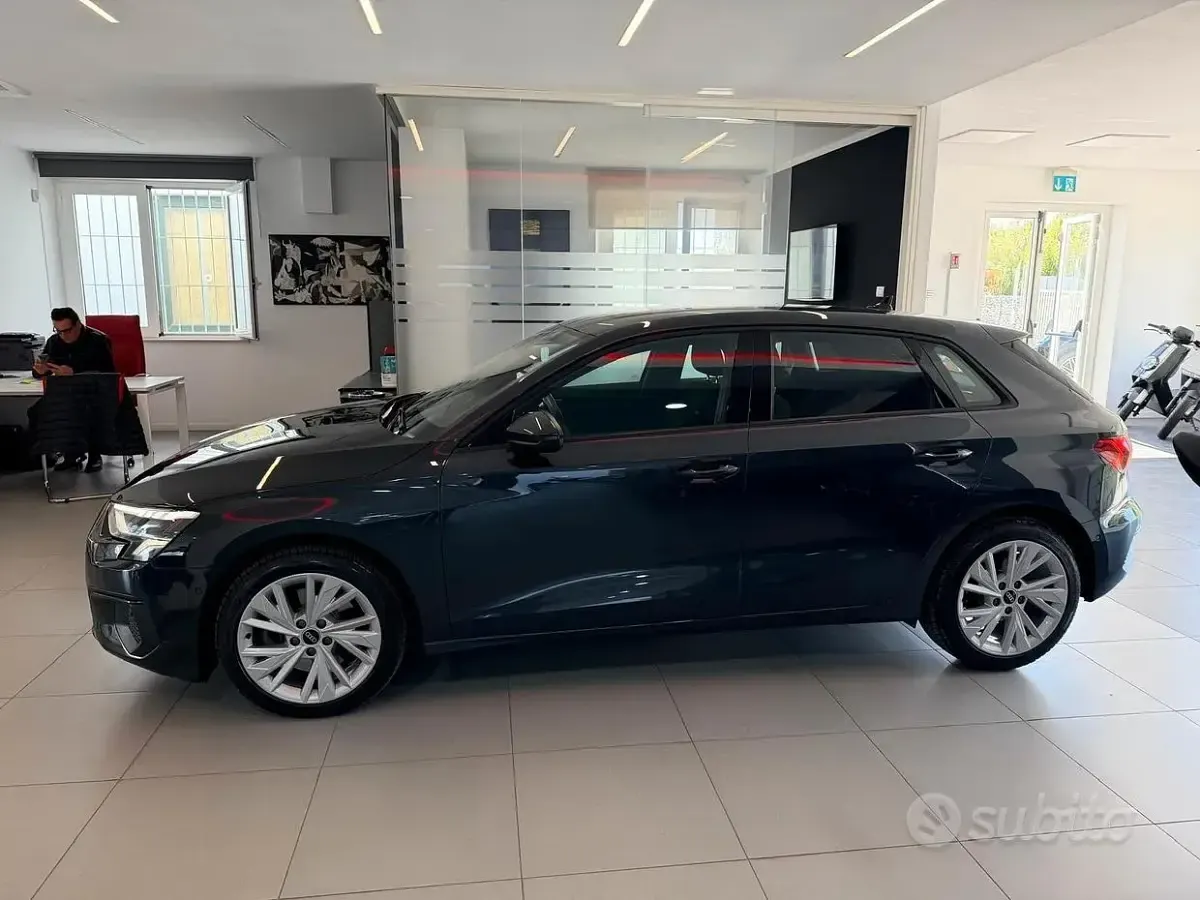 Usata Audi A3 Business 116 CV (85 kW) 2021 Grigio Berlina