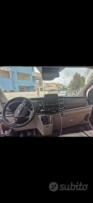 Usata Ford Tourneo Custom 170 CV (125 kW) 2018 Nero Furgone