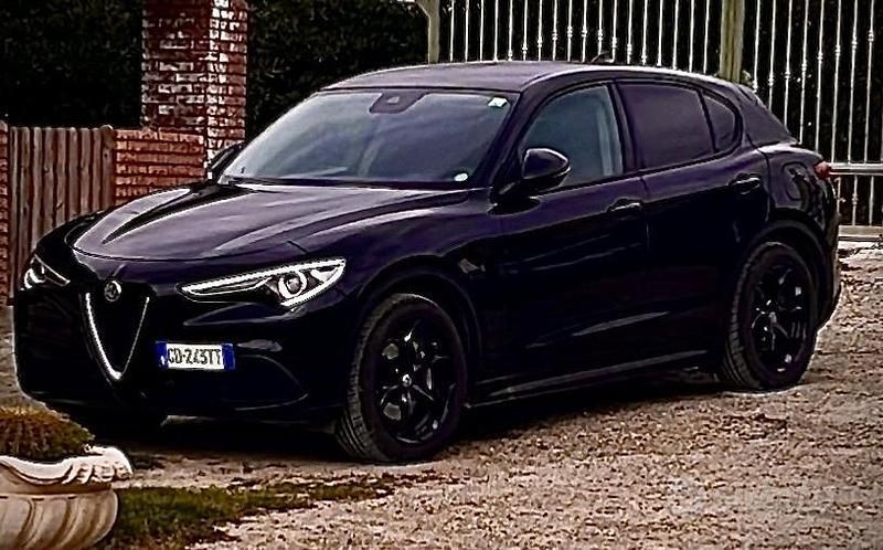 Usata Alfa Romeo Stelvio 190 CV (139 kW) 2020 Nero SUV