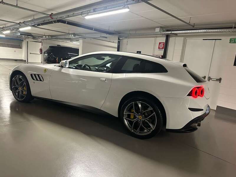 Usata Ferrari GTC4Lusso 610 CV (448 kW) 2020 Bianco Station wagon