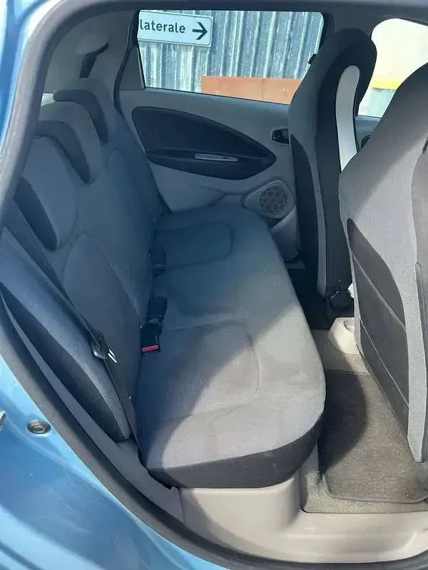 Usata Renault Zoe Life 42 kW (58 CV) 2015 Blu/azzurro Utilitaria