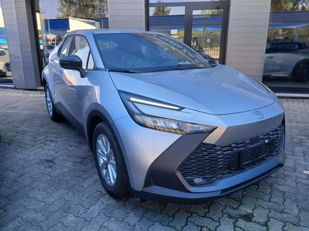 Nuova Toyota C-HR Active 140 CV (102 kW) 2026 Argento SUV