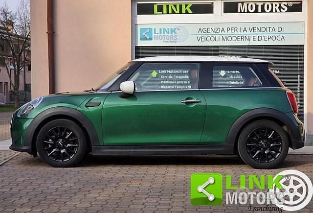 Usata Mini Cooper Essential 136 CV (100 kW) 2023 Verde Utilitaria