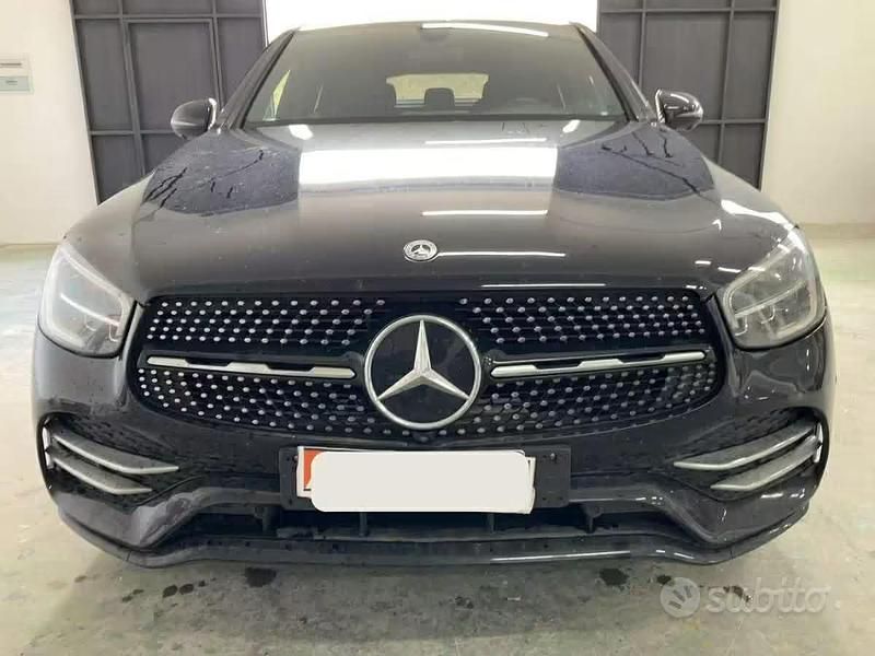 Usata Mercedes GLC300 Executive 244 CV (179 kW) 2021 Nero SUV