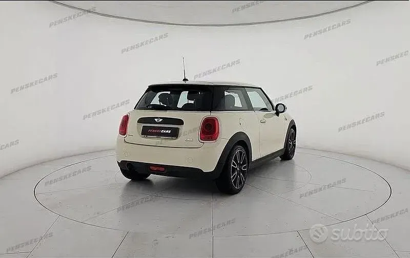 Usata Mini ONE 75 CV (55 kW) 2014 Bianco Utilitaria
