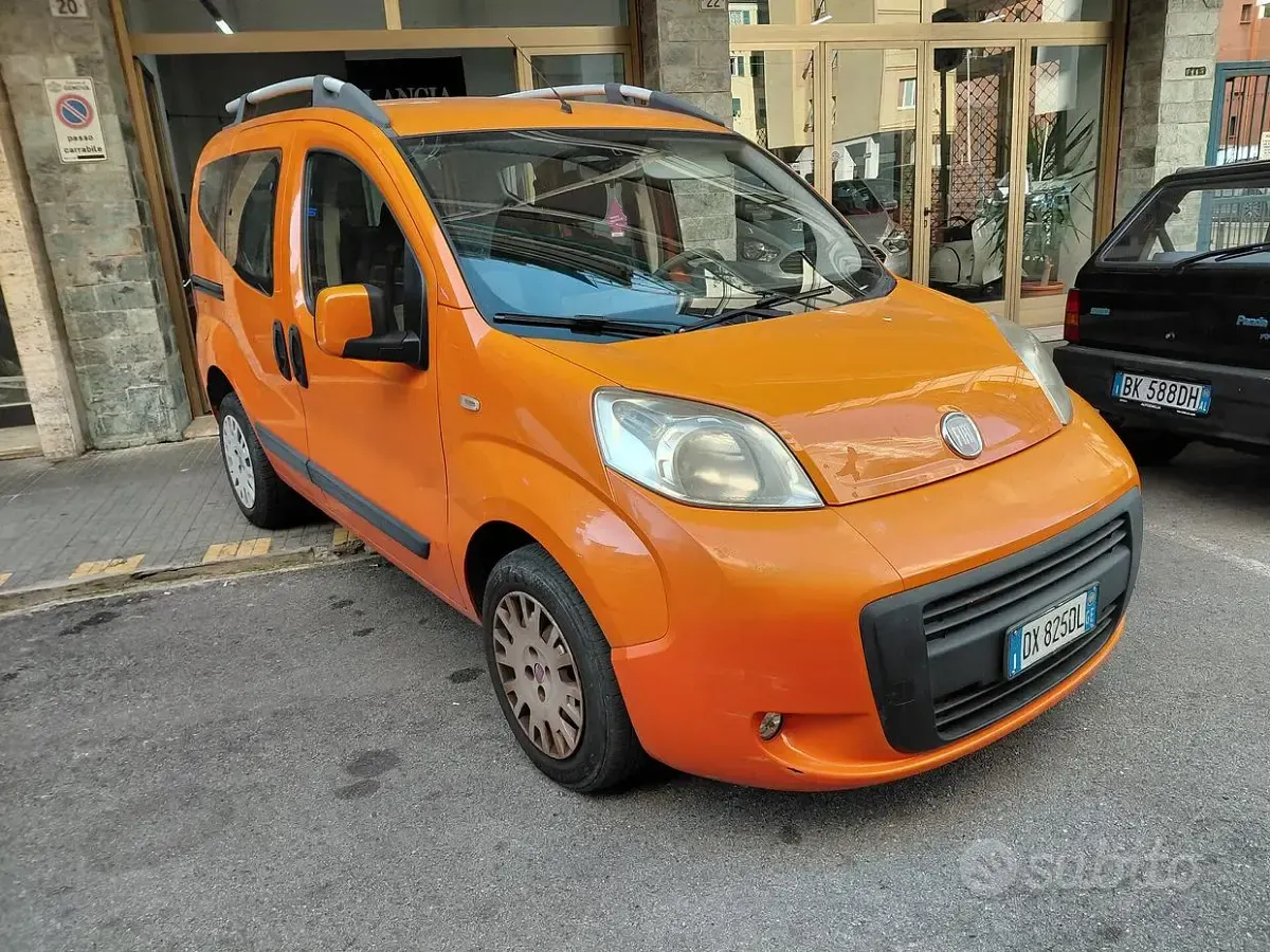 Käytetty Fiat Qubo Dynamic 75 HP (55 kW) 2009 Oranssi Tila-auto