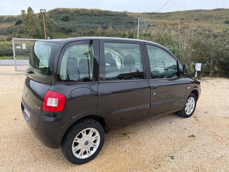 Nero Usata 2005 Fiat Multipla Monovolume | 850 € (Super prezzo) - Immagine 1/4