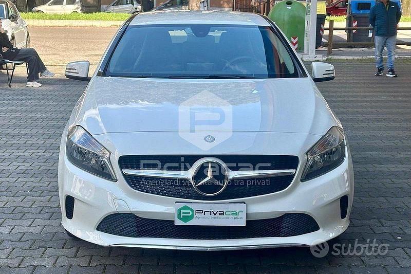 Usata Mercedes A180 Executive 109 CV (80 kW) 2017 Bianco Utilitaria