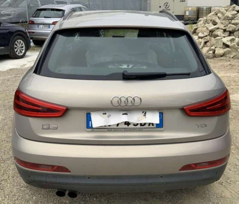 Usata Audi Q3 Advanced Plus 140 CV (102 kW) 2012 Grigio SUV