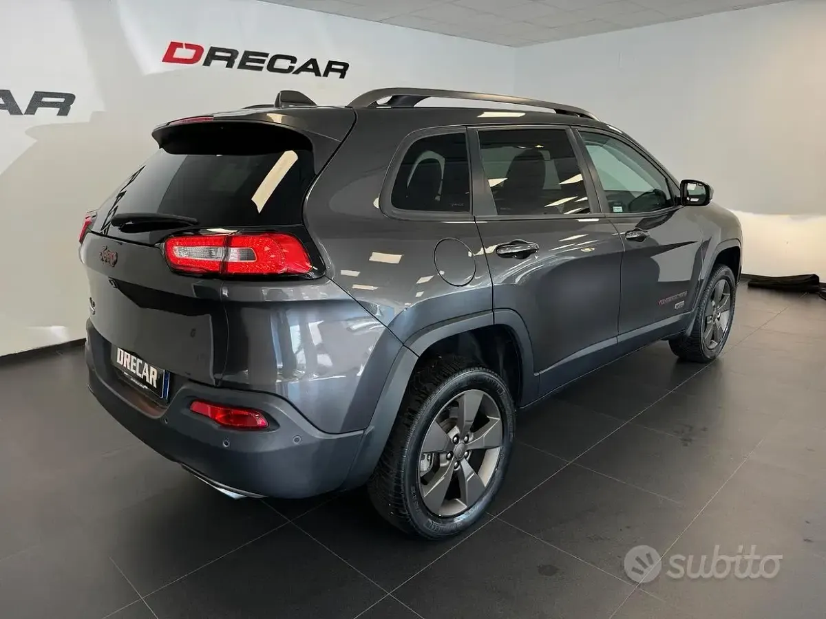 Usata Jeep Cherokee 200 CV (147 kW) 2016 Grigio SUV