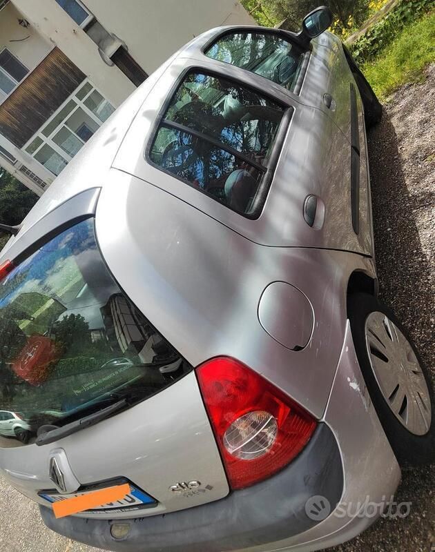 Usata Renault Clio II 2006 Utilitaria