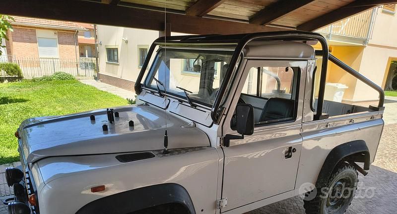 Usata Land Rover Defender 1985 Bianco SUV