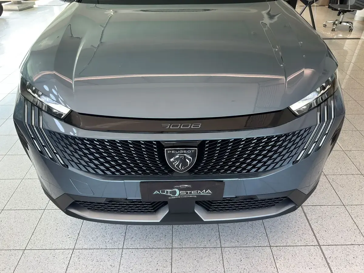 Usata Peugeot 3008 GTi 136 CV (100 kW) 2025 Grigio SUV