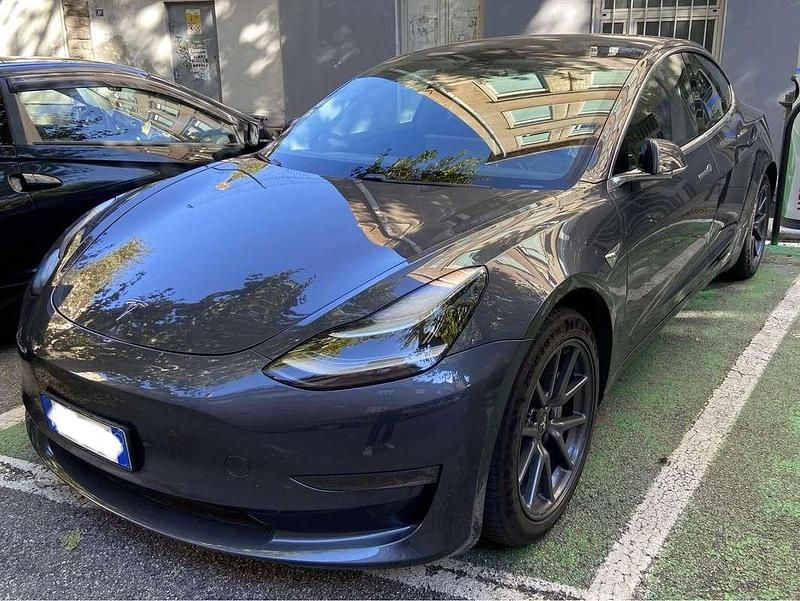 Usata 2019 Tesla Model 3 Tre volumi | 27.000 € (Buon prezzo) - Immagine 1/4