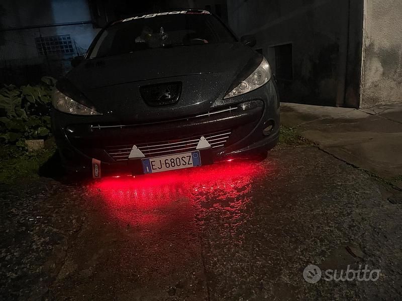 Usata Peugeot 206+ 68 CV (50 kW) 2011 Nero Utilitaria