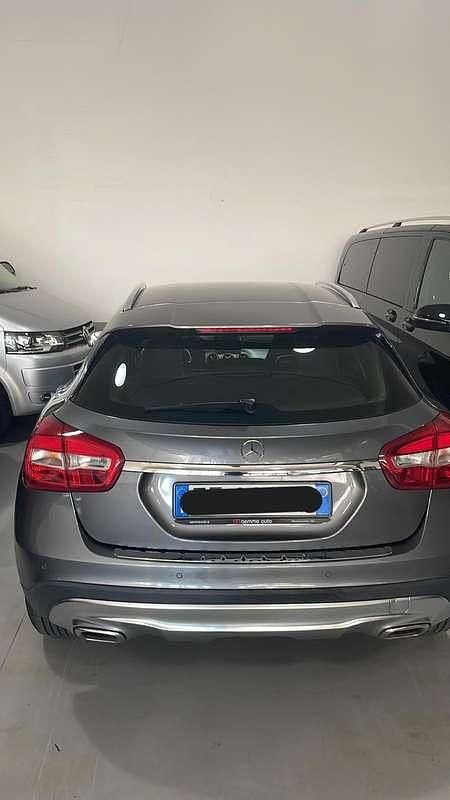 Usata Mercedes GLA200 Business 136 CV (100 kW) 2016 SUV