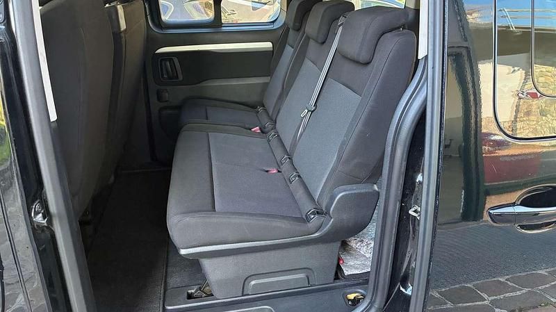 Usata Toyota Proace Lounge 120 CV (88 kW) 2022 Nero Monovolume