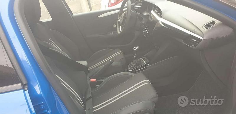 Usata Opel Corsa GS Line 101 CV (74 kW) 2025 Blu Utilitaria