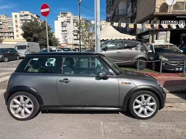 Usata Mini John Cooper Works 199 CV (146 kW) 2004 Grigio Utilitaria